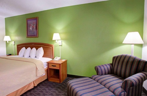 Del Valle Hotel | Hotel Del Valle - Austin SE