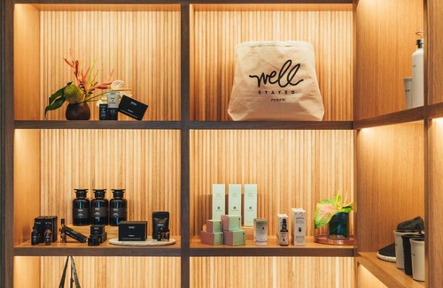 Waikiki Hotel | Hotel Renew