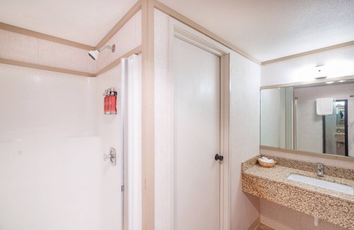 Telluride Hotel | Hotel Room With Two Twin Beds at the Mountainside Inn