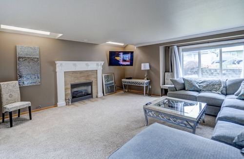 Old Town House | Huge, beautiful home to relax and enjoy the view!
