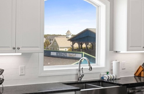 Holden Beach House | HYPNOTIC oceanfront w private pool/elevator