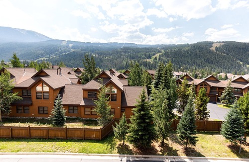 Mountain House Condo | Ideal Location Between River Run & Mountain House Base Area w/Mountain Views