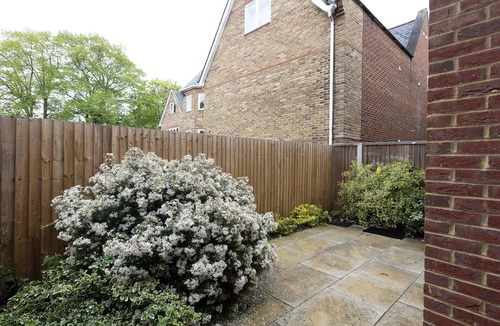 Windsor House | Immaculate Central Windsor Town House