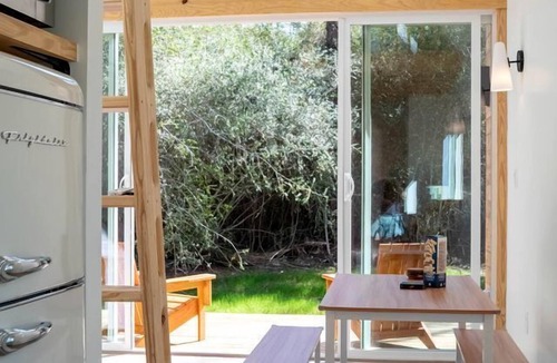Montgomery Cabin | Impressive Cabin with Hammock in Montgomery, Texas