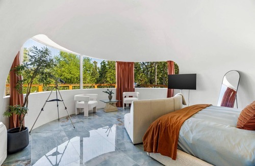Paige Cabin | Impressive Unique Castle Dome with Spectacular Panoramic Views and Stunning Design in Elgin, Texas