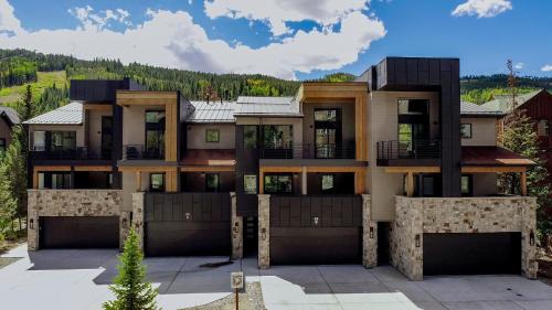 River Run Villa | Inas Way Townhomes Unit A