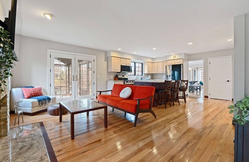 Powell House | Indoor Pool Retreat 5 Min to Zoo Near Golf