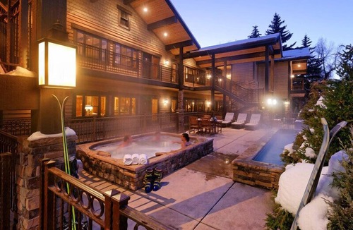 West End Condo | Innsbruck Aspen | Deluxe One-Bedroom Junior Suite 01 w/Hot tub, Centrally located