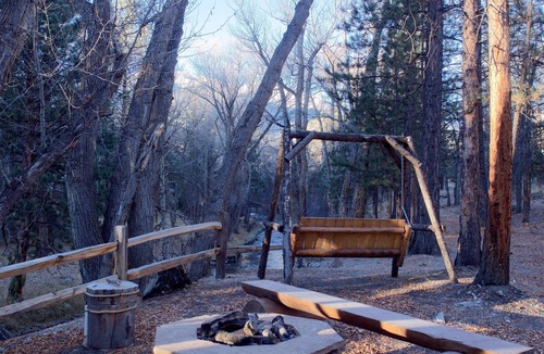 Nathrop Cabin | Inviting and Relaxing-Cliffs and Streams!