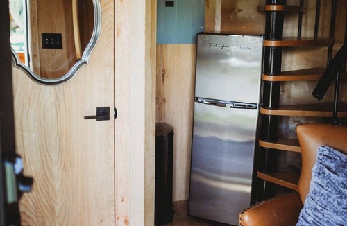 College House | It is a tiny home in the treehouse located in the middle of Fairbanks.