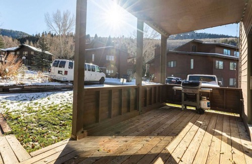 Eagle-Vail Condo | Jagerhaus Chalet I 2BR Condo Between Vail and BC