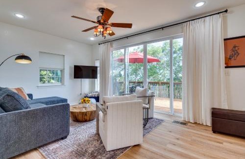 Leander House | Jonestown Retreat w/Deck: 6 Mi to Lake Travis!
