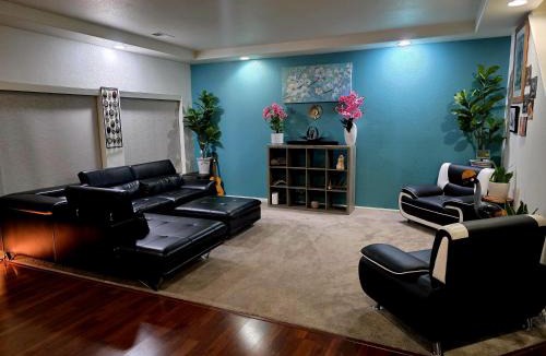 Green Valley Ranch House | Jule Sleep