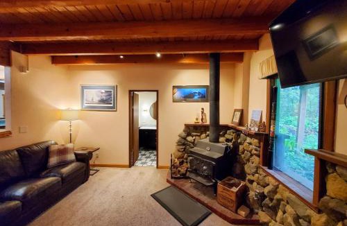 North Douglas House | Juneau Cabin near Eaglecrest & Trails