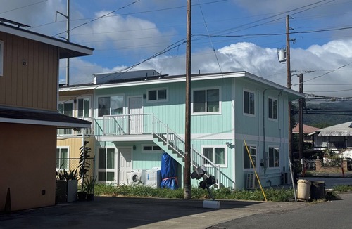 Kalihi Valley House | Kalihi Stream, Coffee Bar, Ro Water, Split Ac, WIFI, Black Out Curtain, 4Parking