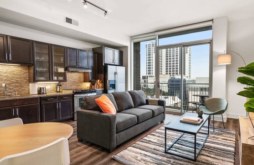 Waller Creek District Apartment | Kasa | Welcoming 1BD + Walk to Local Eateries | Austin