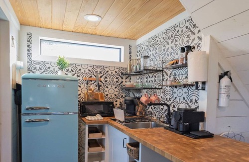 Dripping Springs House | Keep it Cozy, a secluded tiny home at Wanderin’ Star Farms