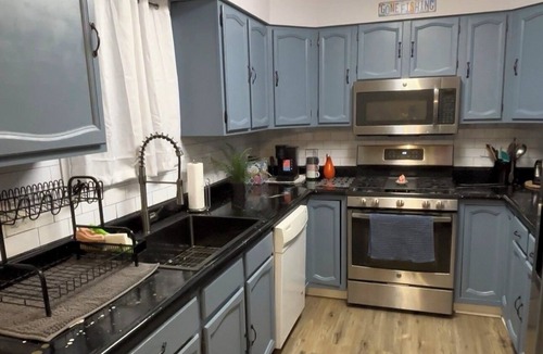 Kenai House | Kenai home minutes from anywhere you need to go. Pet and family friendly!