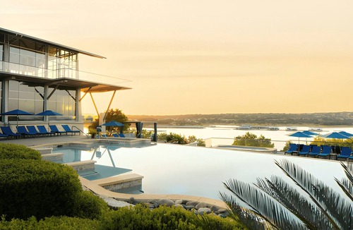 Lakeway Hotel | King Lakeview with Balcony at Lakeway Resort & Spa, Pool!