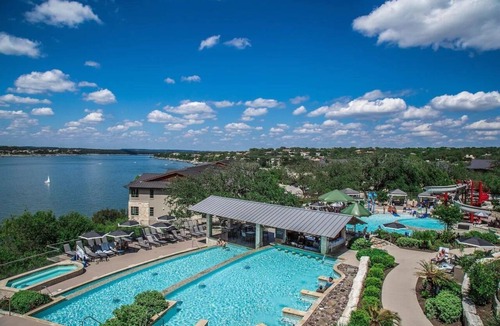 Lakeway Hotel | King Lakeview with Balcony at Lakeway Resort & Spa, Pool!