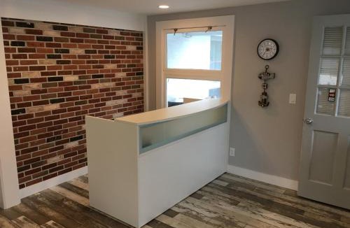 Dennis Hotel | Kingfisher Lodging