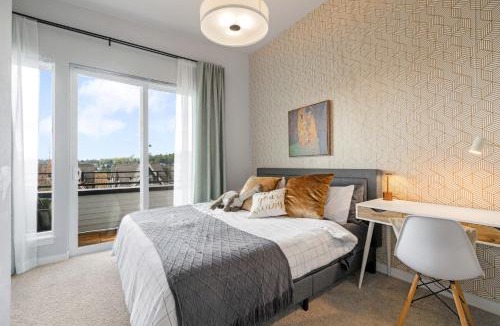 Atlantic Apartment | Klimt Townhome Vacation Rental