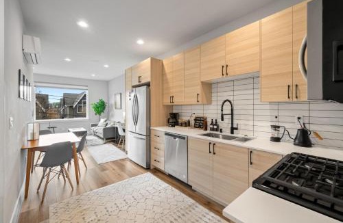 Atlantic Apartment | Klimt Townhome Vacation Rental