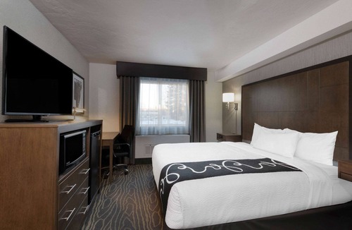 Spenard Hotel | La Quinta Inn & Suites by Wyndham Anchorage Airport
