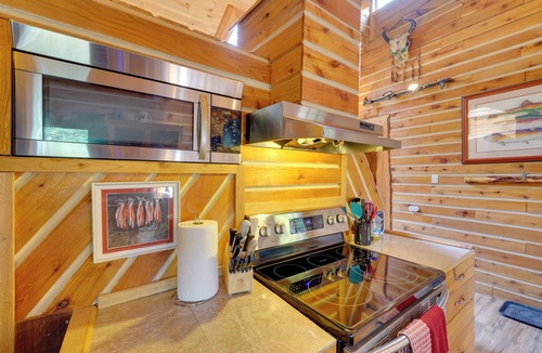 Ridgeway Cottage | Lake Access at Peaceful Kenai Peninsula Getaway