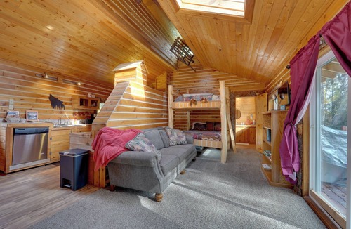 Ridgeway Cottage | Lake Access at Peaceful Kenai Peninsula Getaway