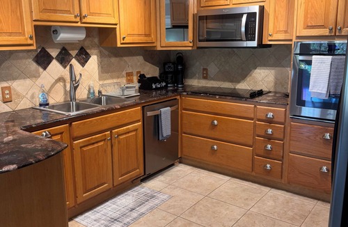 Granite Shoals House | Lake access home in the Hill Country! Less than 1 min walk to boat ramp