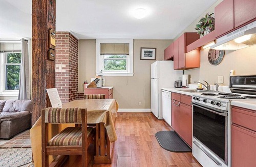 Bryant Pond Condo | Lake Christopher Condominium