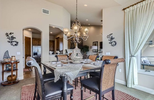 Lakeway Condo | 🌊 Lake Travis Views with Resort Pools | Lakeway Village Cove Escape 🌴