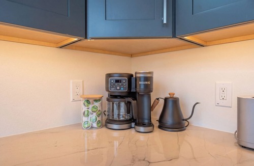 Black Hawk House | Lakefront - Alpine Views - Daily Moose