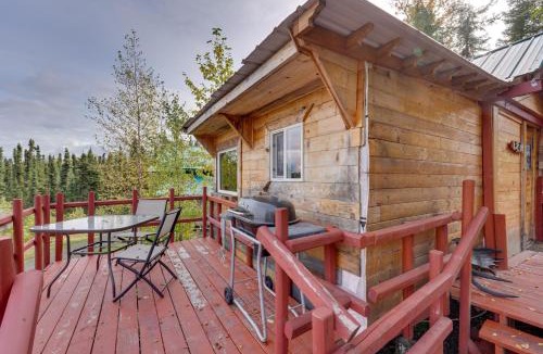 Ridgeway Apartment | Lakefront Bliss! Ultimate Soldotna Retreat w/Deck
