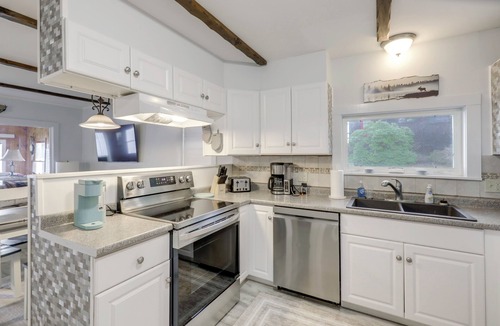 Sunapee Cabin | Lakefront Cabin w/Panoramic Water View & Access