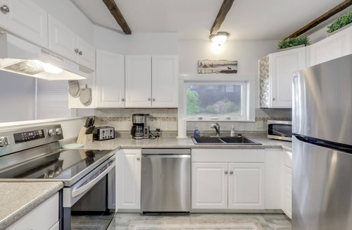 Sunapee Cabin | Lakefront Cabin w/Panoramic Water View & Access