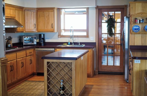 Bayfield Cabin | Lakefront Cabin with Hot Tub and Dog Friendly