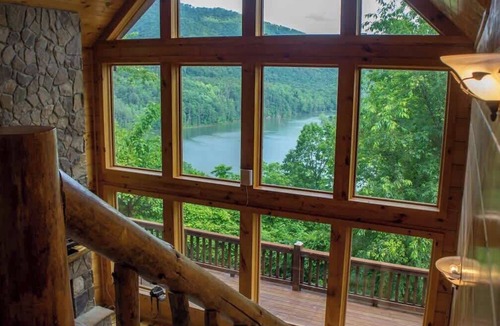 Butler Cabin | Lakefront Mountain Retreat on Watauga Lake