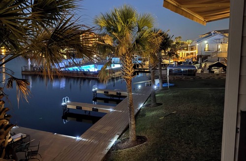 Horseshoe Bay House | Lakefront Townhome Exceptional location