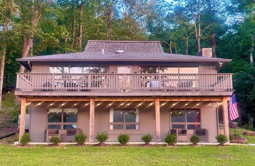 Grant House | Lakefront w/Private Dock + Sunset Views | Sleeps 8 | Near Boat Launch