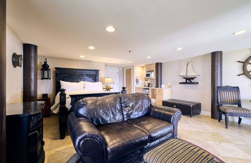 Homer Condo | Lakeshore Lodging Lodge 619