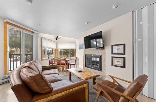 Lakeside Village Apartment | Lakeside #1496