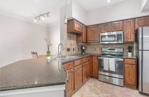 West Oak Hill Apartment | Landing | Amazing 1BD, Gym