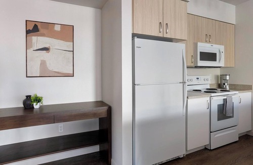 Smokey Point Apartment | Landing | Amazing 1BD, Pool, Clubhouse