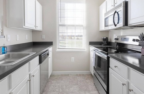Canal Winchester Apartment | Landing | Amazing 2BD, Clubhouse, Pool