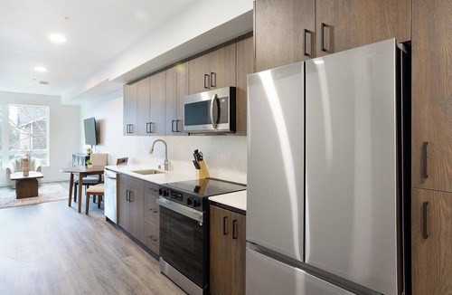 Crown Hill Apartment | Landing | Beautiful 1BD, Gym