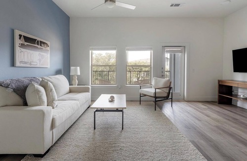 Leander Apartment | Landing | Beautiful 2BD, Gym, Pool