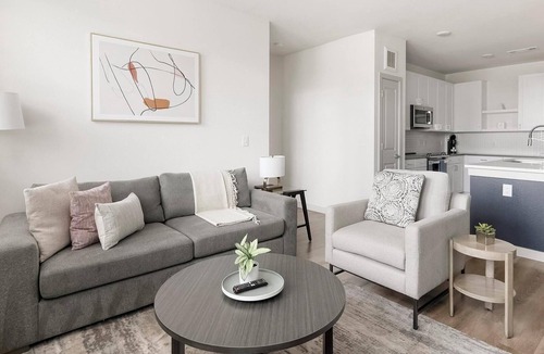 Lower Basin Lake Travis Apartment | Landing | Beautiful 2BD, Pool, Clubhouse