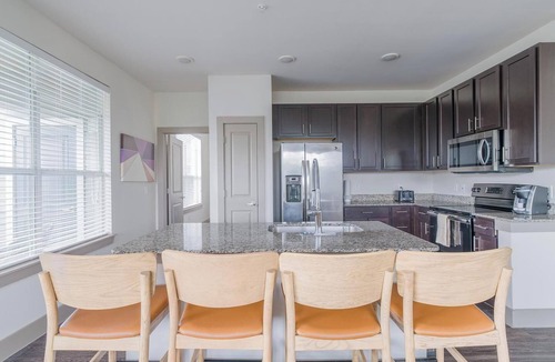 Spring Apartment | Landing | Beautiful 2BD, Pool, Clubhouse